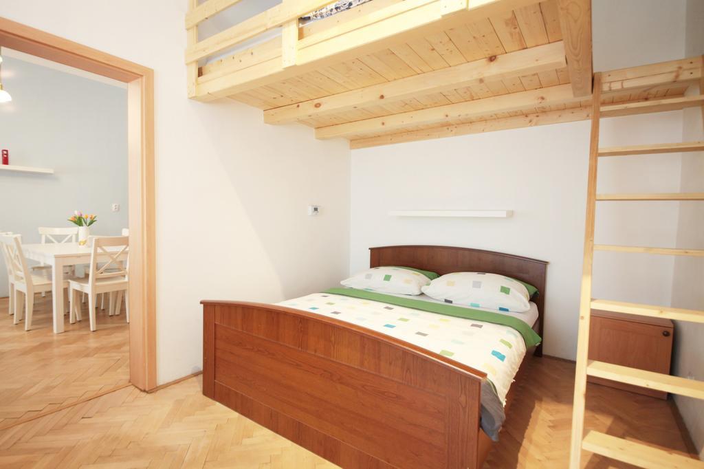 Condo In Vinohrady 프라하 외부 사진
