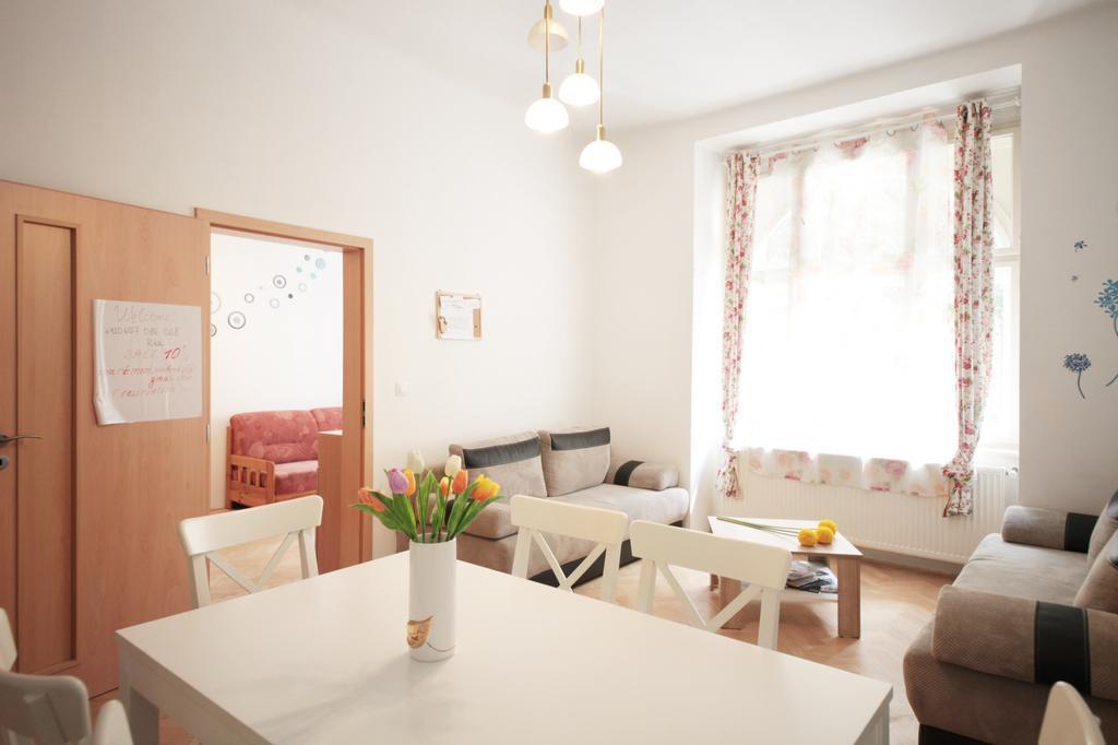 Condo In Vinohrady 프라하 외부 사진