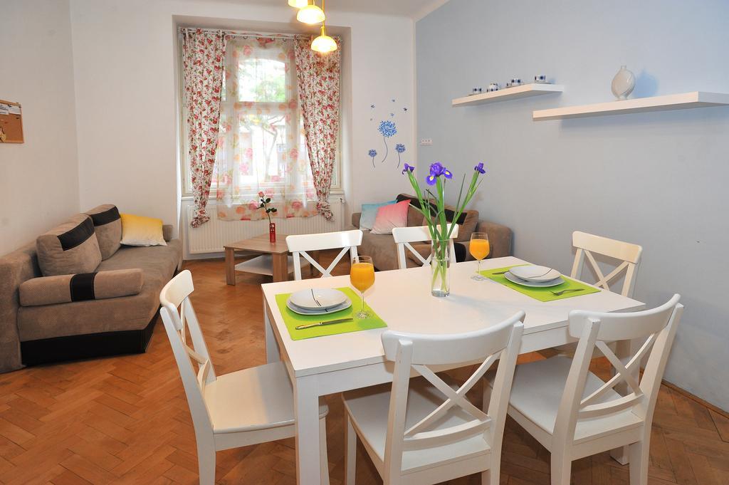 Condo In Vinohrady 프라하 외부 사진